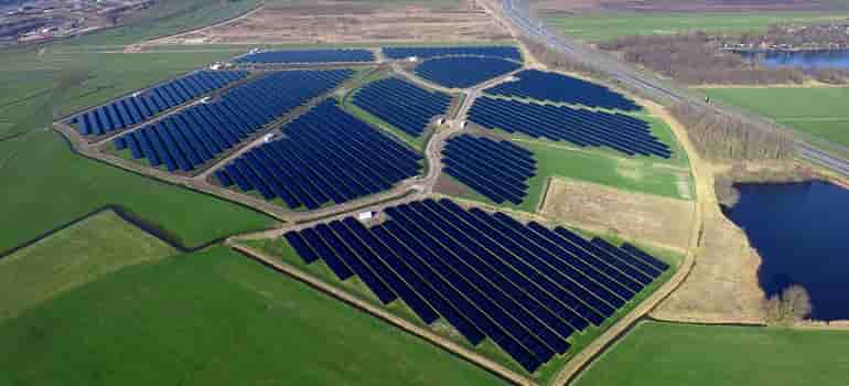 Hanergy-Thin-film-Solar-Power-Industrial-Park-in-the-Netherlands